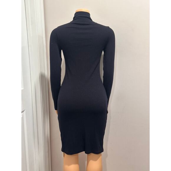 OGL LONSLEEVE MOCKNECK DRESS SIZE L - Picture 4 of 4
